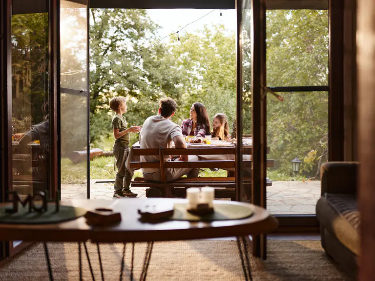 Choosing an outdoor dining table that’s both durable and stylish
