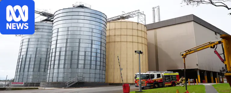 Firefighters battle out-of-control blaze at NSW feed mill